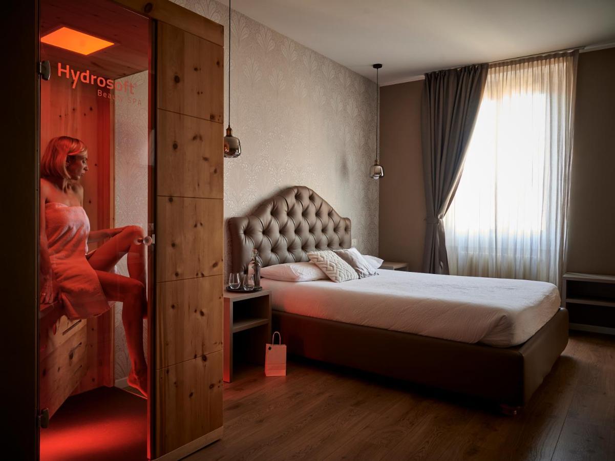 Hotel Lainez &