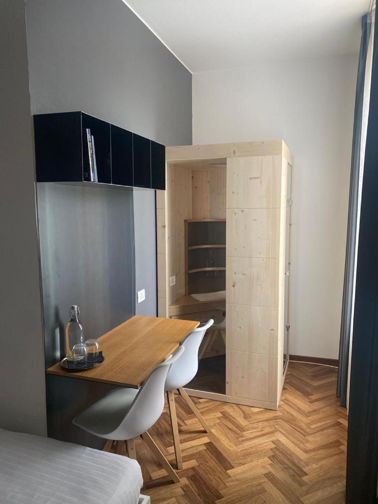 Hotel Lainez &
