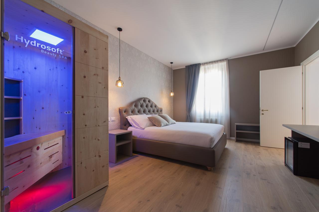 Hotel Lainez & 3*