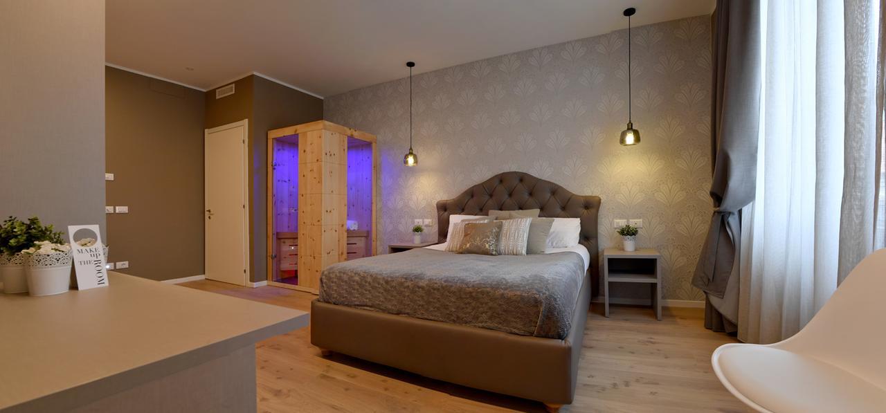 Hotel Lainez & 3*