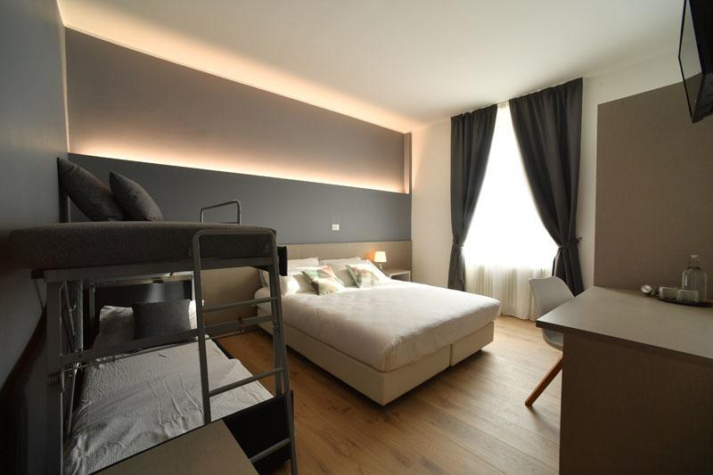 Hotel Lainez & 3*