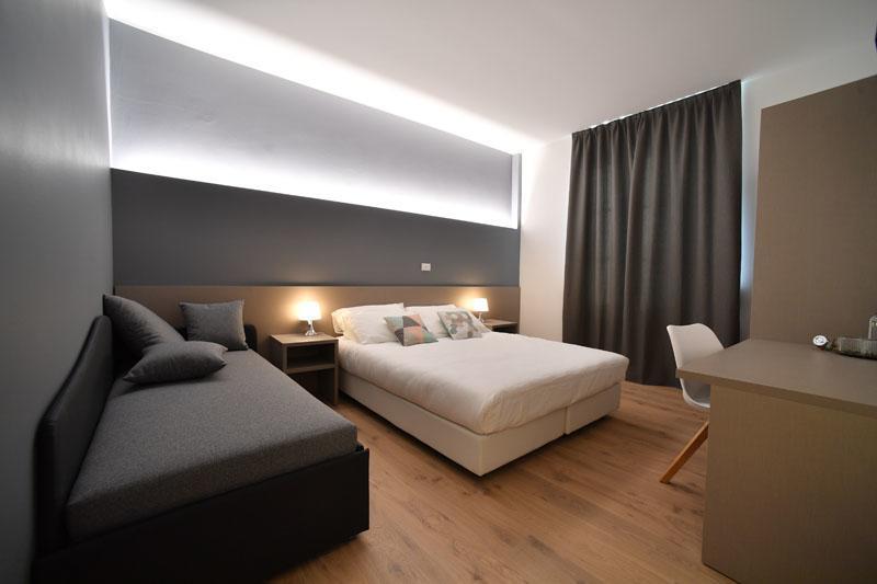 Lainez & Hotel